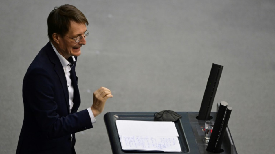 Lauterbach k&uuml;ndigt Hilfspaket f&uuml;r von der Inflation gebeutelte Krankenh&auml;user an