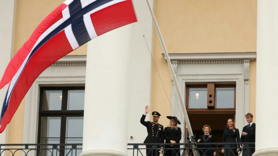 Norweger verabschieden beliebten Monarchen: K&ouml;nig Harald V. in Oslo beigesetzt 