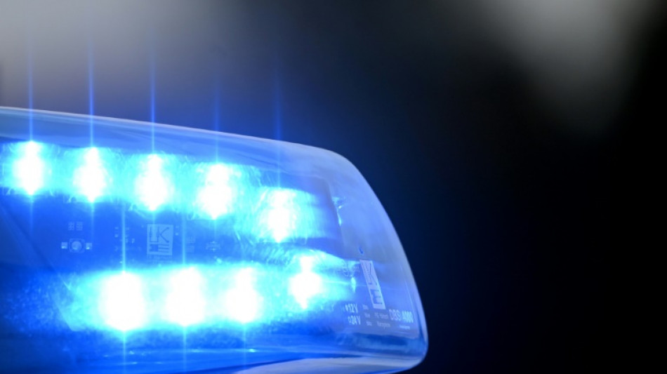  59-J&auml;hrige soll Leiche von Mann an Bundesstra&szlig;e in Bayern abgelegt haben 