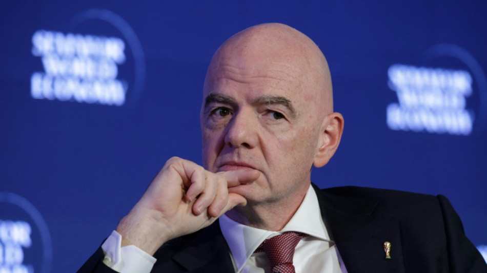  "Gedem&uuml;tigt": Pressestimmen zum R&uuml;ckzieher von Infantino 