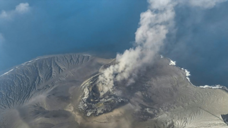  Reabren varios aeropuertos de Indonesia tras crisis a&eacute;rea por erupci&oacute;n volc&aacute;nica 
