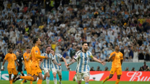 Argentina derrota a Pa&iacute;ses Bajos en los penales y pasa a semifinales del Mundial