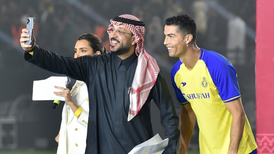 Ronaldo no debutar&aacute; con el Al-Nassr hasta que salga un jugador extranjero
