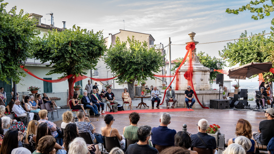  Centinaia di ballerini al 2&deg; 'Pichuco Festival', omaggio ad An&iacute;bal Troilo 
