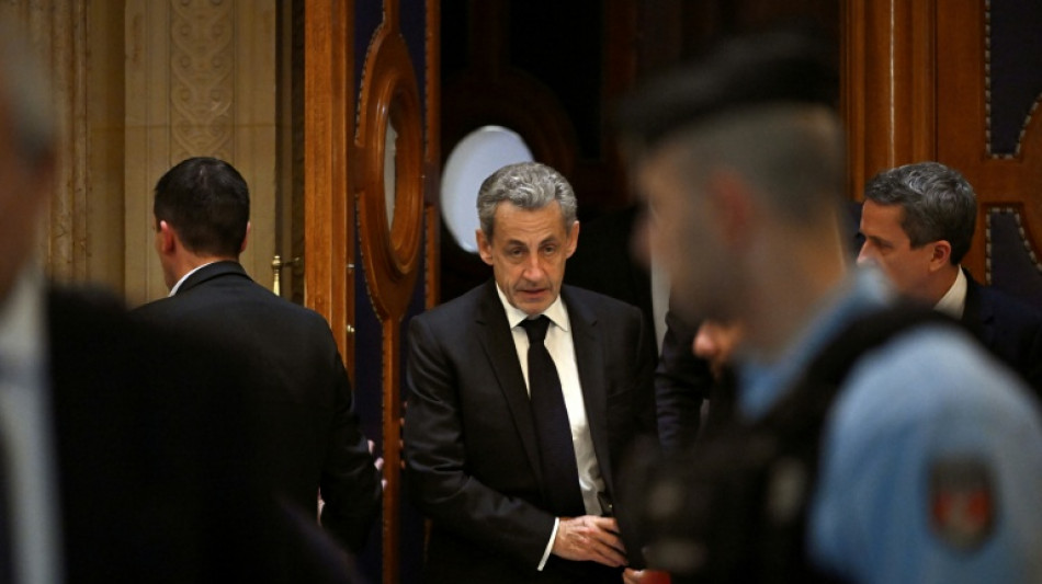  El expresidente franc&eacute;s Sarkozy niega actos "de corrupci&oacute;n" en su juicio en apelaci&oacute;n por el financiamiento libio de su campa&ntilde;a 