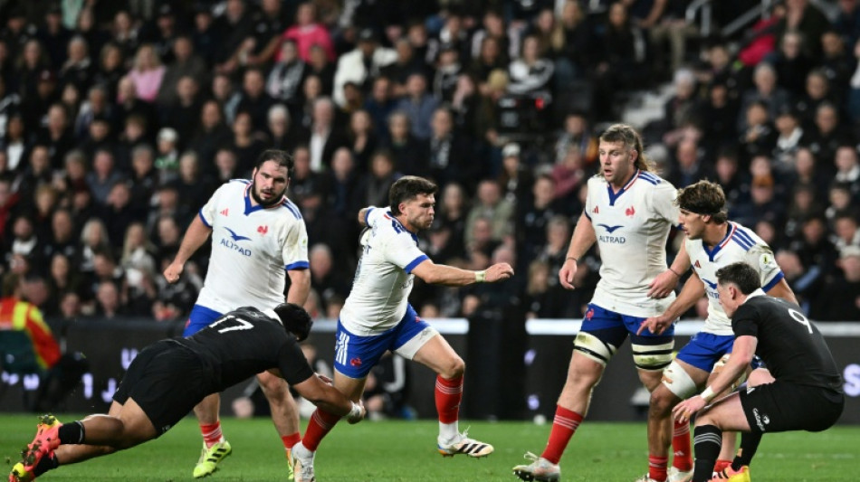  Playmaker Jalibert moves to fullback as France swing axe for Australia clash 