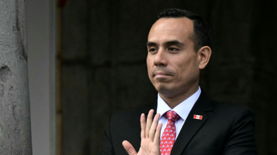 P&eacute;rou : d&eacute;bat au Parlement sur une destitution du pr&eacute;sident par int&eacute;rim Jos&eacute; Jeri