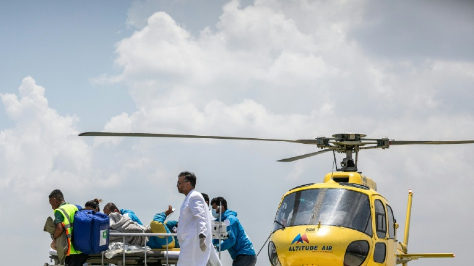  Fam&iacute;lia do guia que reapareceu milagrosamente no Everest exige investiga&ccedil;&atilde;o 