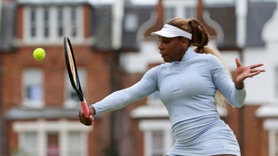  Serena Williams teams up with Muchova in Berlin doubles 