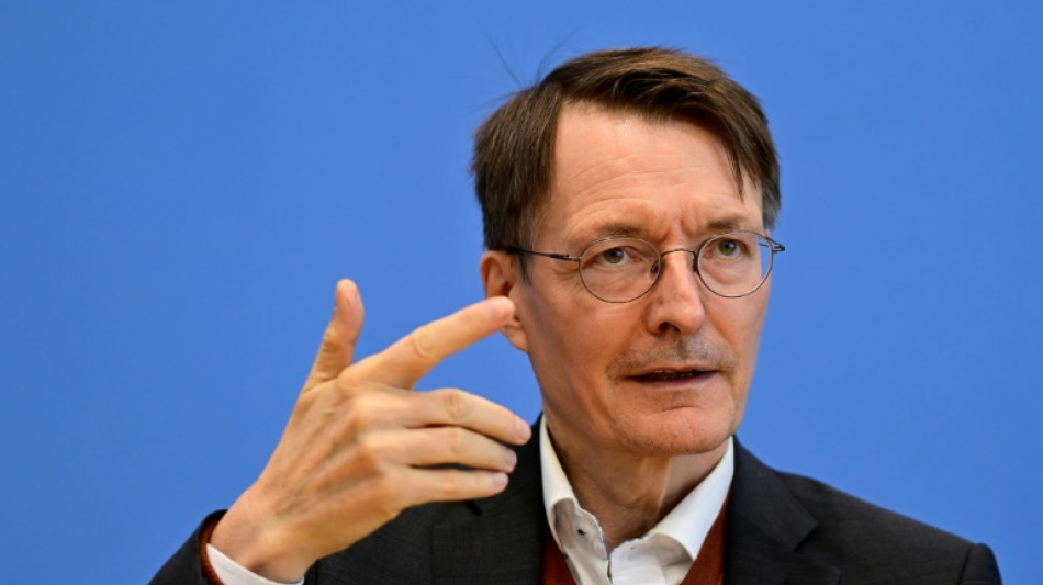 Lauterbach warnt vor zu schnellem Verzicht auf Corona-Ma&szlig;nahmen