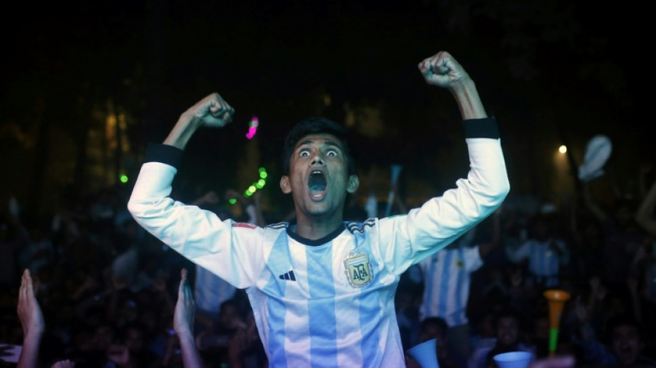 Banglad&eacute;s celebra el triunfo de Argentina en el Mundial al grito de "Messi, Messi"