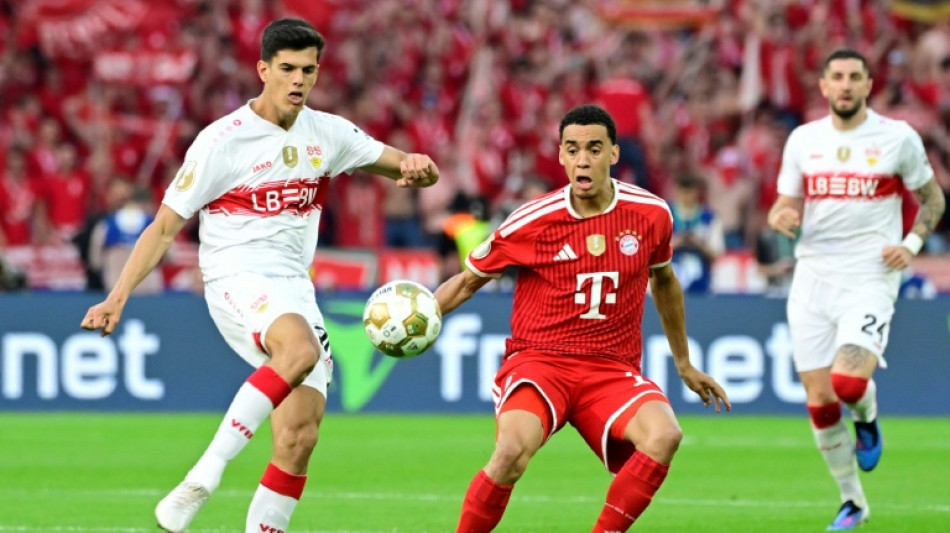  Bayern's Musiala returns to training after on-field collapse 