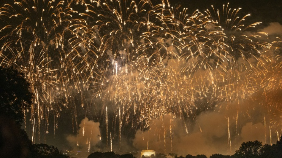  Record fireworks display choked Washington in toxic smoke 