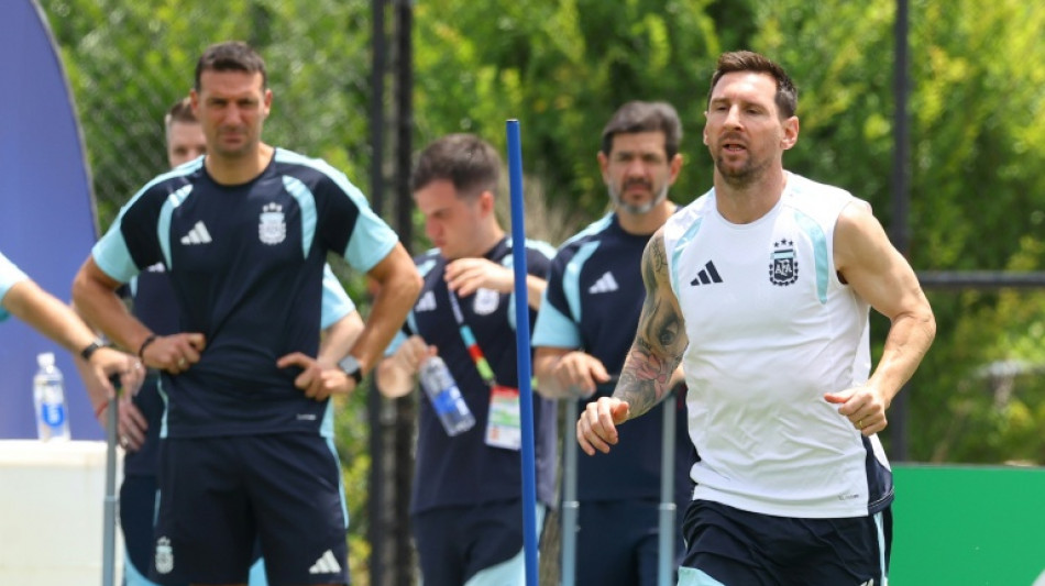  Messi v Salah in World Cup last-16 showdown 