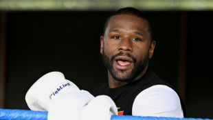 Floyd Mayweather anuncia que vuelve al boxeo