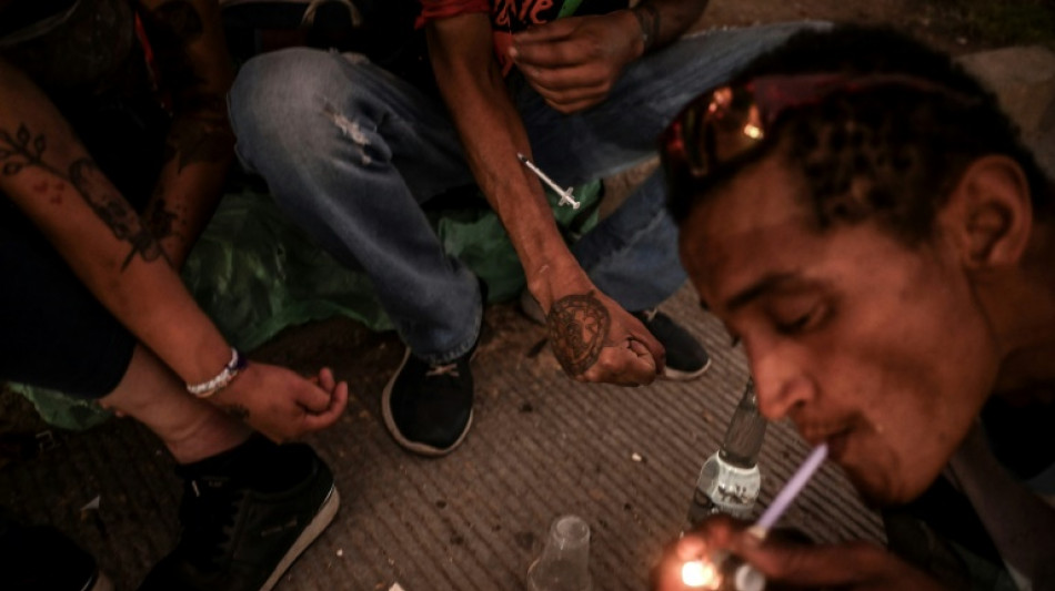 En Colombie, les rues de Medellin gangr&eacute;n&eacute;es par le trafic de drogues