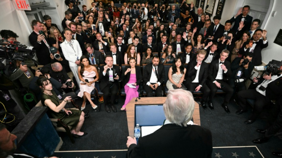  Trump and team renew attacks on adversaries after gala shooting 