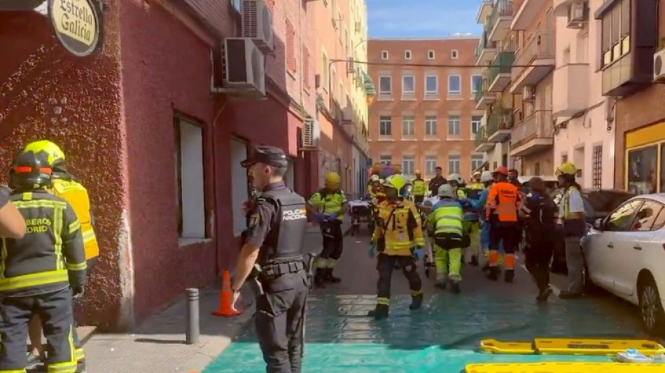 Hallan un muerto en los escombros del bar de Madrid que sufri&oacute; una explosi&oacute;n