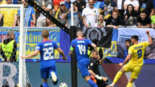 Ucr&acirc;nia vence Eslov&aacute;quia de virada (2-1) e segue viva na Euro-2024