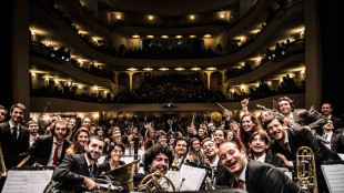 Tosca e artisti internazionali per l'Orchestra Senzaspine