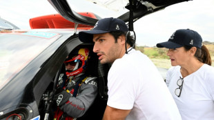 Al-Attiyah, vencedor de la segunda etapa en autos en el Dakar, Carlos Sainz l&iacute;der