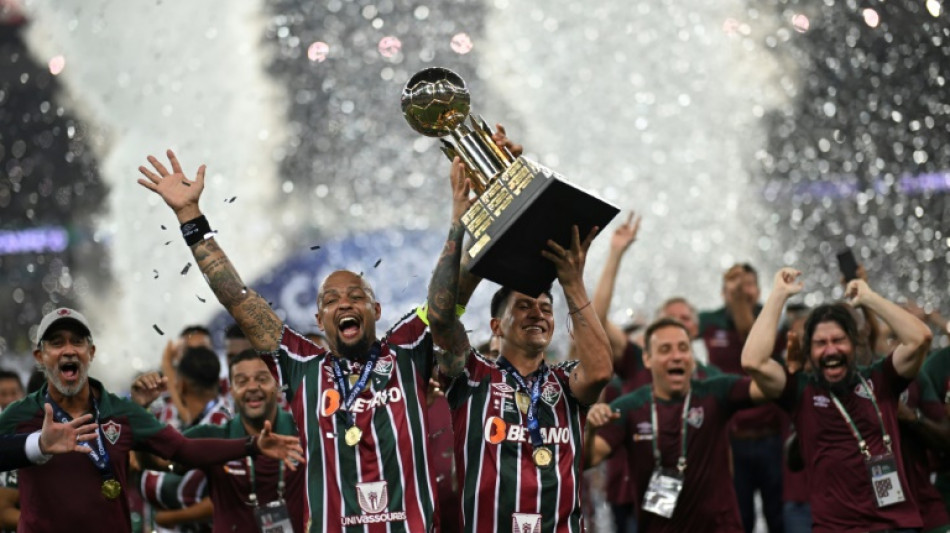 Fluminense vence LDU (2-0) e conquista sua 1&ordf; Recopa Sul-Americana