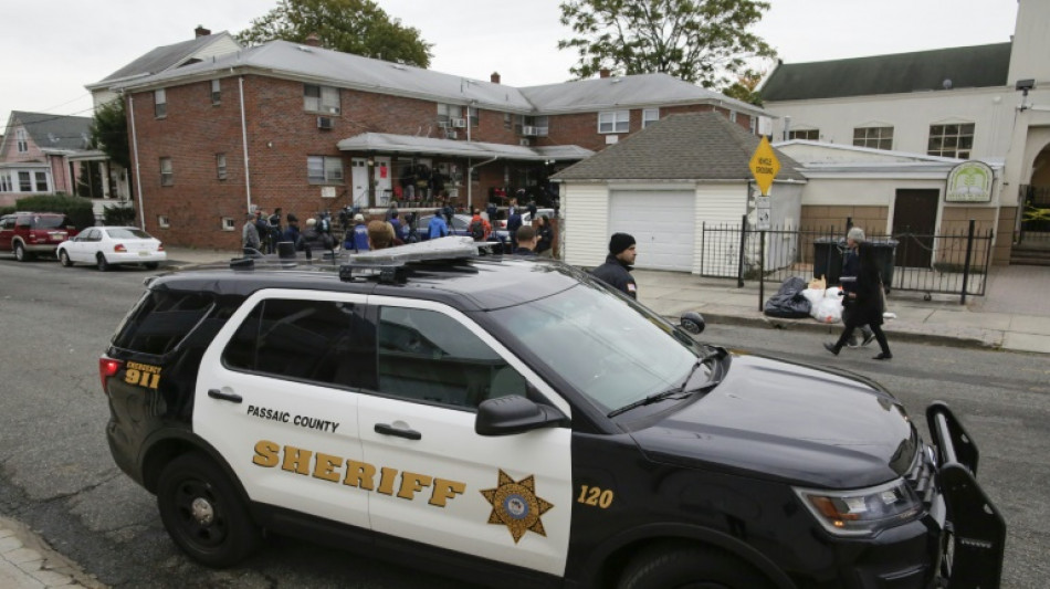 Detienen en EEUU a una pareja que oblig&oacute; a una joven a vivir en una jaula para perros