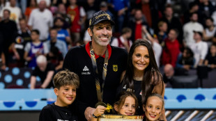 Basketball: OP bei Bundestrainer Mumbr&uacute;