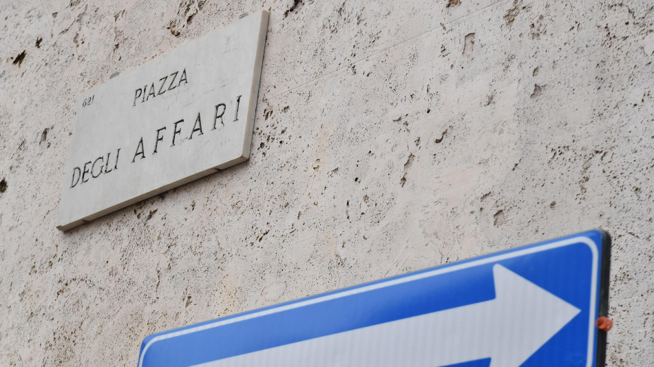 Borsa: l'Europa lima le perdite con Wall Street, Milano -1,7%