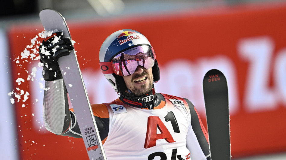 Sci: Hirscher si infortuna, "Forse il mio viaggio &egrave; finito"