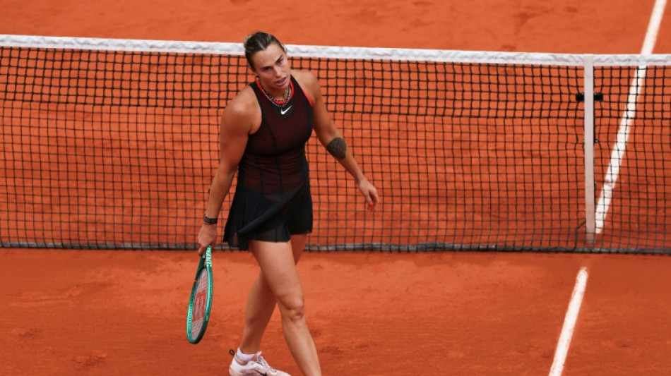  Sabalenka implodes as Shnaider books French Open semi with Chwalinska 