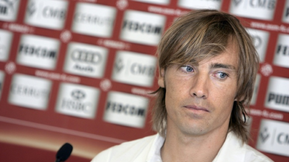  Croatia ex-international Simic held in graft case
 