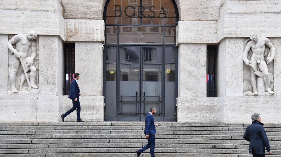 Borsa: l'Europa in calo con i timori sull'Ai, Milano -0,4%