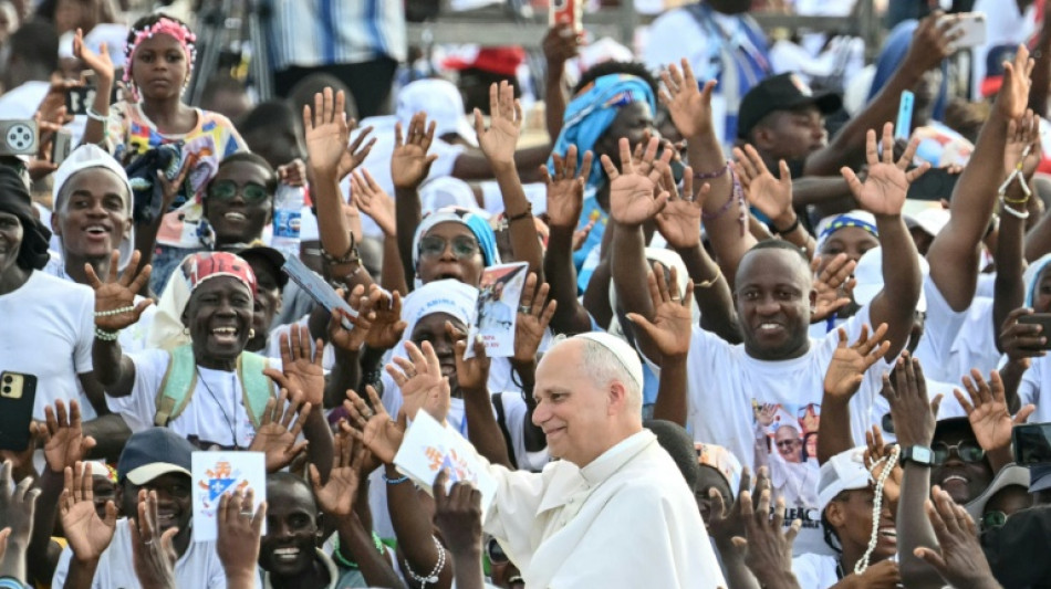  Pope Leo visits Angola's diamond-rich northeast  
