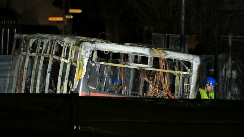  Inc&ecirc;ndio em &ocirc;nibus na Su&iacute;&ccedil;a foi provocado por um homem 'perturbado', diz promotor 