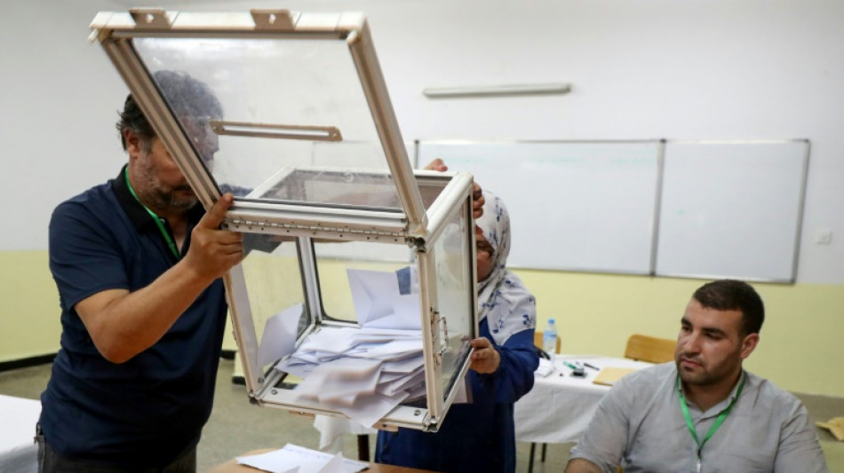 Pr&eacute;sidentielle en Alg&eacute;rie: r&eacute;sultats attendus, victoire pressentie de Tebboune