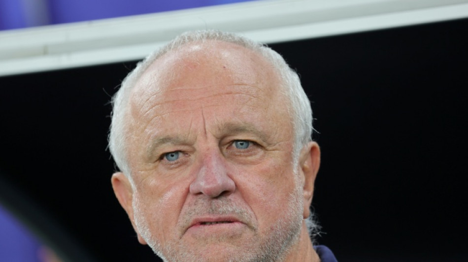  T&eacute;cnico do Iraque pede que repescagem para Copa do Mundo seja adiada 