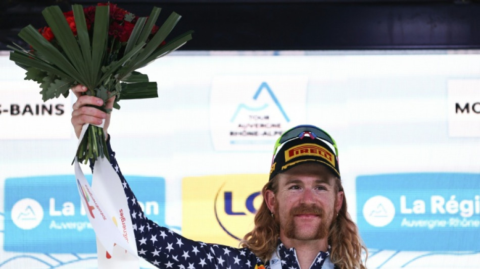 Breakaway king Simmons escapes with win at Tour Auvergne-Rhone-Alpes 