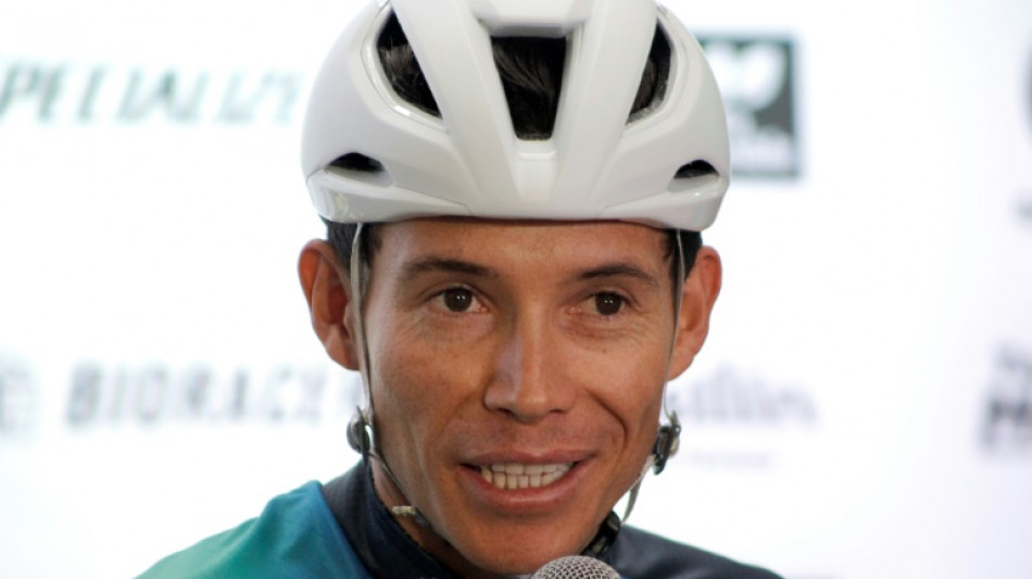 El colombiano 'Superman' L&oacute;pez vuela en la monta&ntilde;a y lidera la Vuelta a San Juan