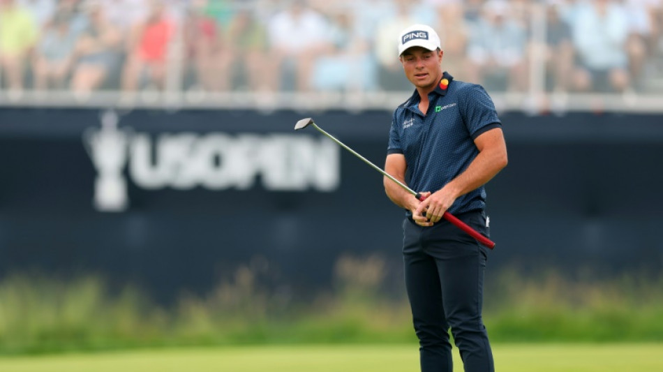 Hovland charges within one of leader Spaun at US Open