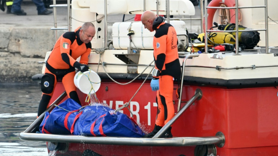 Sicile&nbsp;: les plongeurs ont r&eacute;cup&eacute;r&eacute; le corps de Mike Lynch dans l'&eacute;pave du super yacht