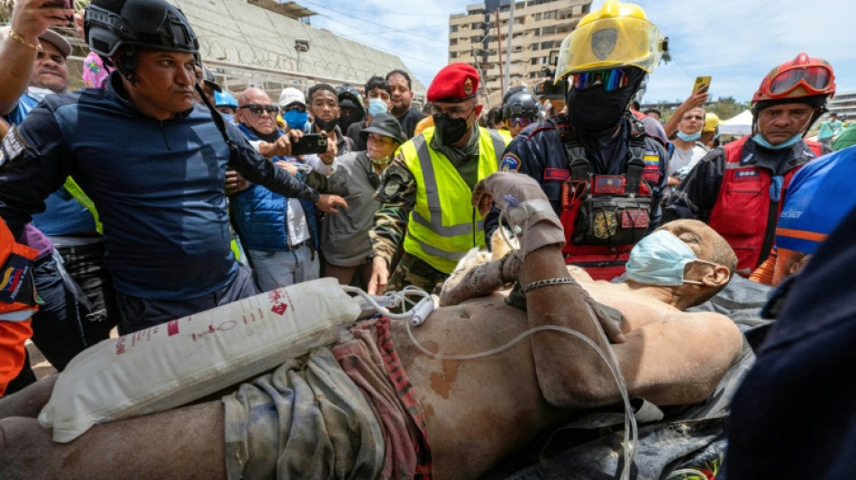  Venezuela quakes kill 1,450, time running out to find survivors 
