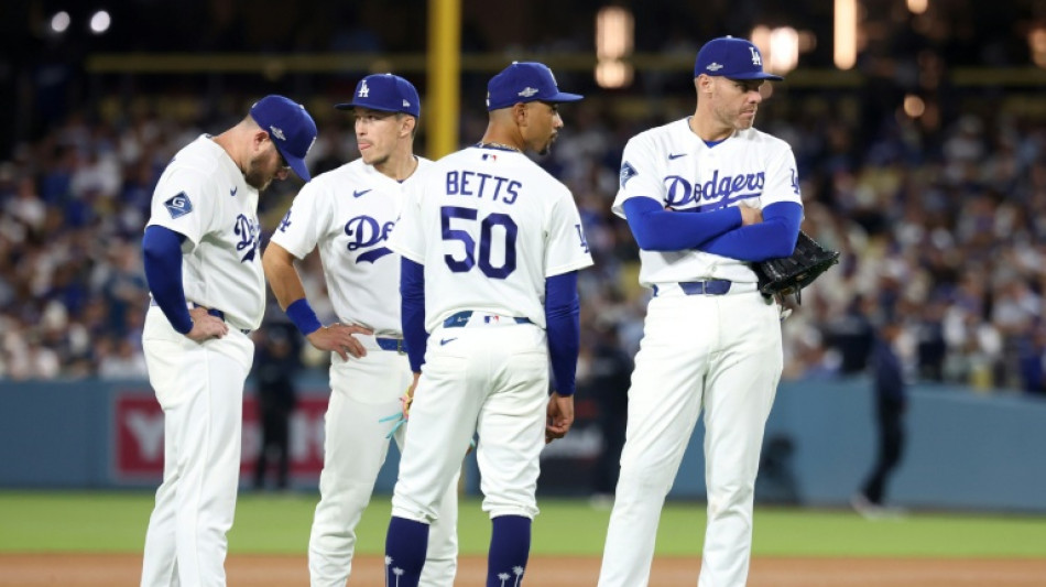  End of a dynasty? Dodgers digest playoff drubbing 