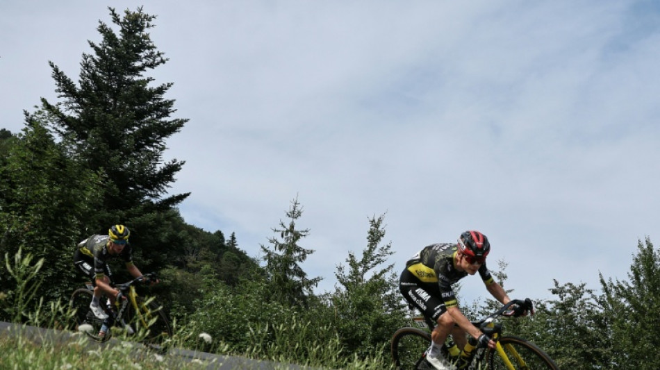  Vingegaard brings curtain down on season 
