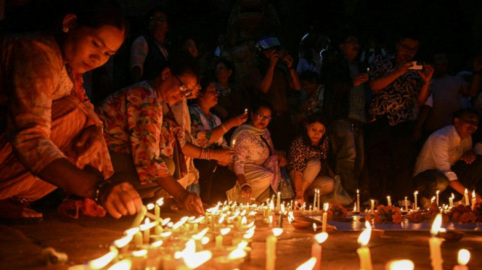  Nepal gedenkt mit nationalem Trauertag der Opfer der Sturzflut 