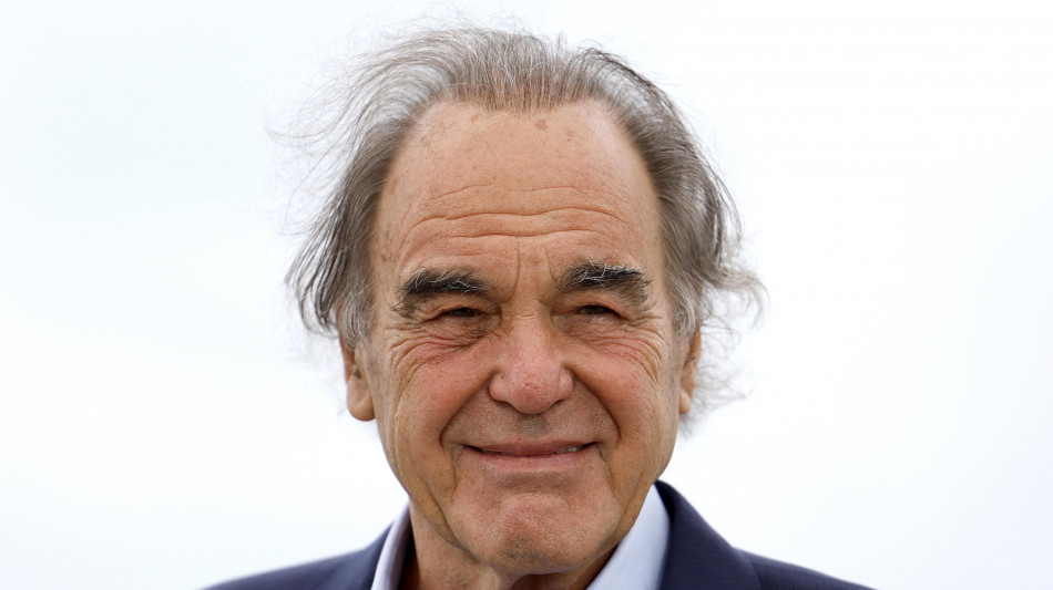  Oliver Stone, a 40 anni da Platoon l'America non ha imparato la lezione del Vietnam 