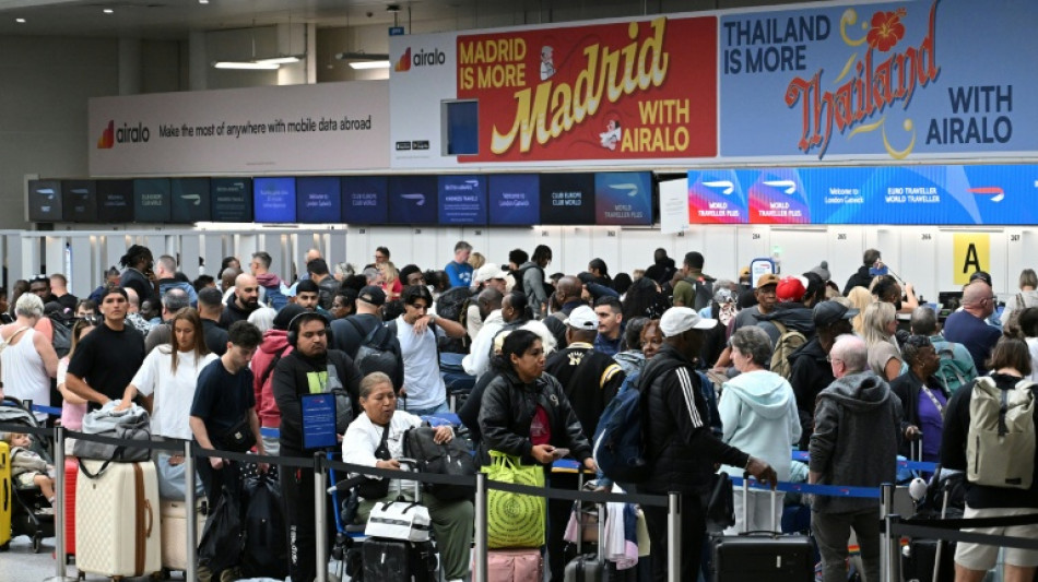  Cyberattack ruled out in UK air traffic glitch that hit hundreds of flights 