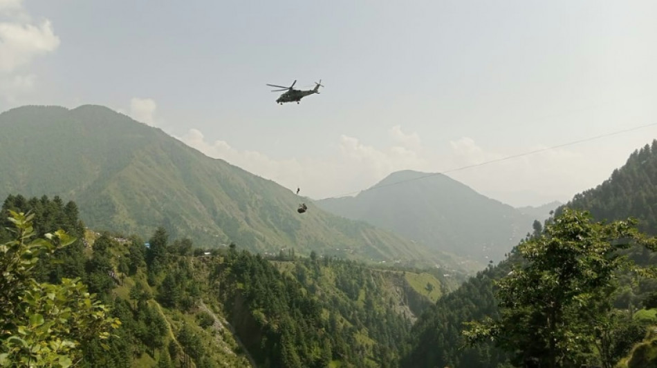 Pakistan : &eacute;vacuation des huit personnes, dont six enfants, bloqu&eacute;es dans une cabine t&eacute;l&eacute;ph&eacute;rique 