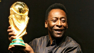 Fu&szlig;ball-Idol Pel&eacute; wird in Brasilien beigesetzt