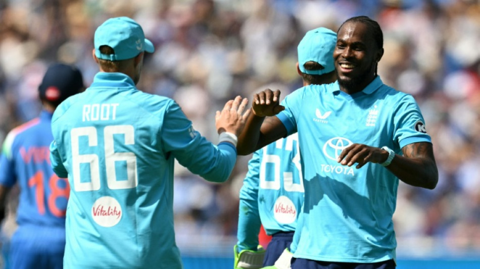  Broad says England need extra ODI seamer after India defeat 